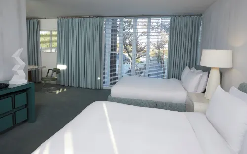 Avalon Hotel Beverly Hills, a Member of Design Hotels Rooms Photos