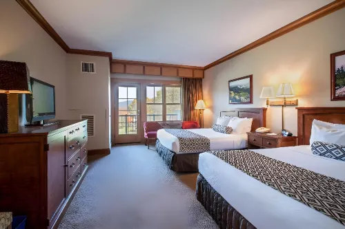 Crowne Plaza Lake Placid Rum Photos