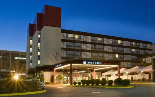 Hotel Ruby Foo's Featured Photos
