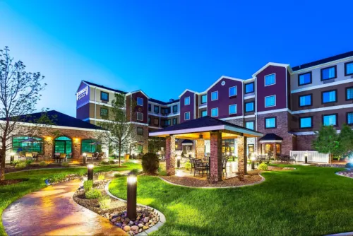 Staybridge Suites Bismarck Exterior Photos