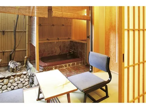 Sennennoyu Koman Camere Photos