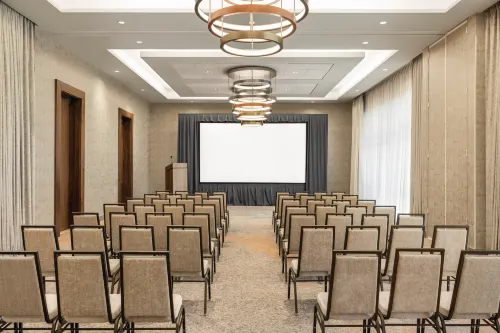 Hilton North Scottsdale at Cavasson Business Facilities Photos