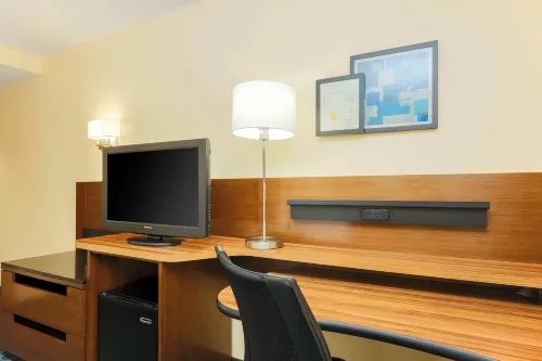 Fairfield Inn & Suites Tampa Brandon Phòng Photos