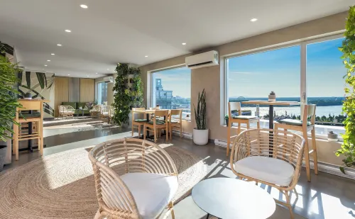 Hyatt Centric Montreal Featured Photos