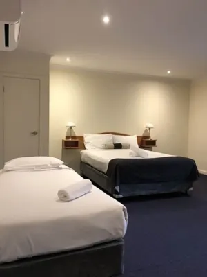 Lakeside Motel Waterfront Rooms Photos