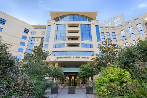 Evergreen Laurel Hotel Exterior Photos