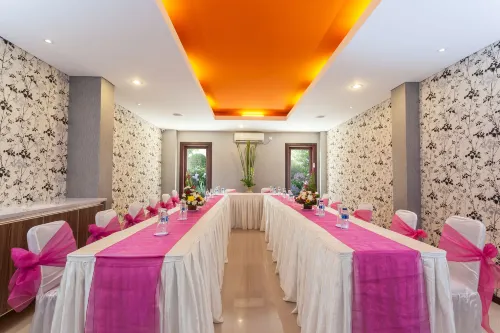 Mahatma Residence Fasilitas Bisnis Photos