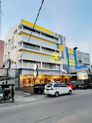 Avira Hotel Makassar Eksterior Photos