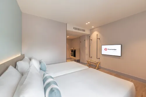 Travelodge Nimman Photos