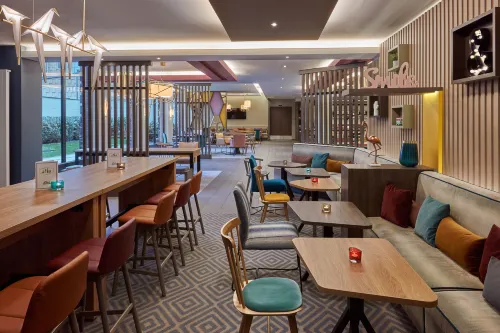 Hampton by Hilton Berlin City West Dining Photos