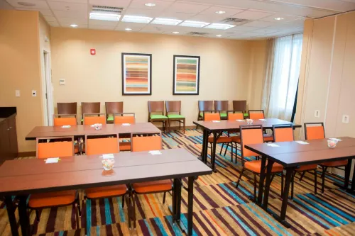 Fairfield Inn & Suites Springfield Northampton/Amherst Business Facilities Photos