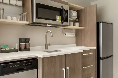 Home2 Suites by Hilton Chicago River North Rooms Photos
