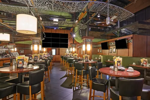 Holiday Inn Chicago Matteson Conference Center, an IHG Hotel Dining Photos
