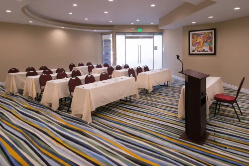 Holiday Inn Express & Suites Pasadena - Los Angeles Espaces Affaires Photos