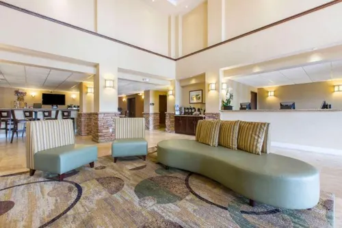 The Oaks Hotel & Suites Dekat Hotel Photos