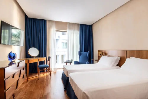 Hotel Royal Continental Camere Photos