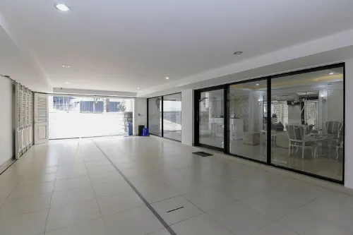 M Home Area Publik Photos