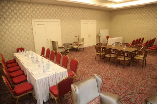 J'Adore Deluxe Hotel & Spa Бизнес-удобства Photos