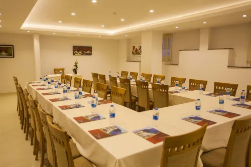 Kleopatra Ada Beach Hotel Espaces Affaires Photos