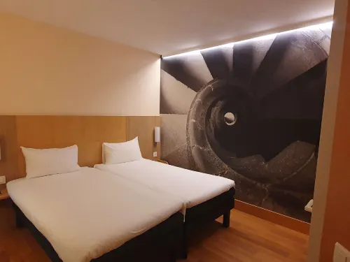 Ibis Barcelona Centro (Sagrada Familia) Photos
