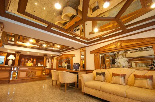 Golden House Espaces publics Photos