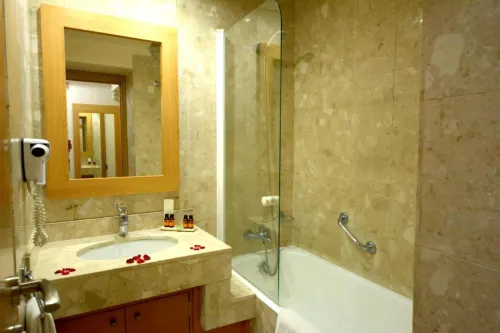 Oasis Hotel & Spa Rooms Photos