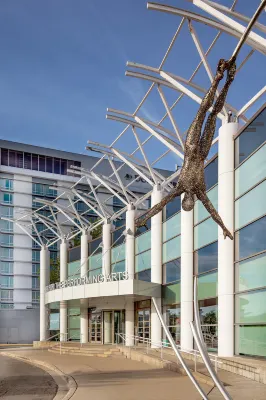 DoubleTree by Hilton Chicago - North Shore Conference Center من الخارج Photos