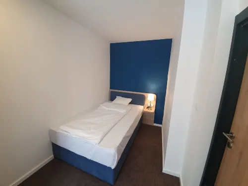 Premium Crown Suites Camere Photos