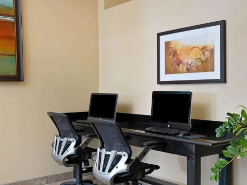 La Quinta Inn & Suites by Wyndham Tucson - Reid Park Dành cho công việc Photos