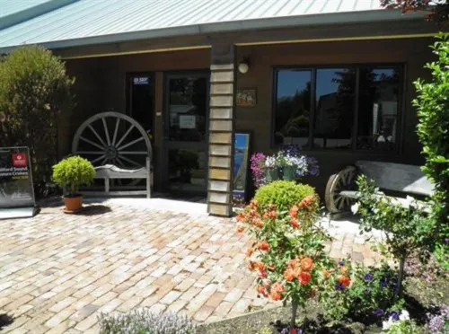 Lakefront Lodge Exterior Photos