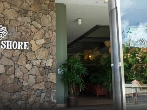 Park Shore Waikiki Exterior Photos