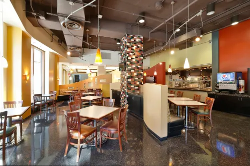 Sheraton Grand Chicago Riverwalk Restauration Photos