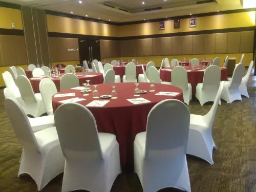 Quest Hotel Kuta Bali  by Aston Fasilitas Bisnis Photos
