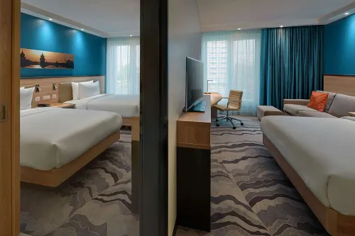 Hampton by Hilton Berlin City Centre Alexanderplatz Photos