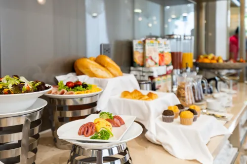 Jovia Hotel Dining Photos