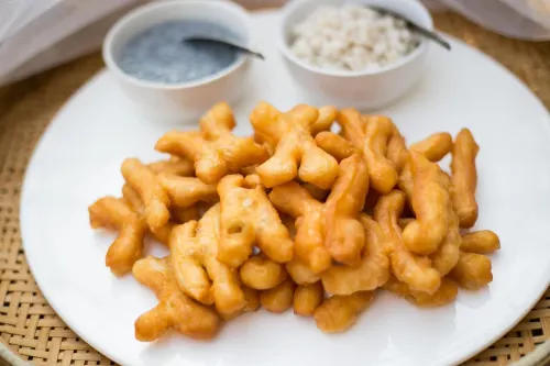 DeeProm Pattaya Hotel Dining Photos