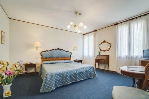 Hotel la Meridiana Rooms Photos