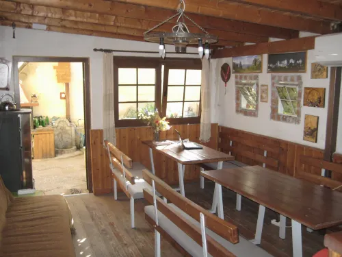 Studios Arabas Restauration Photos