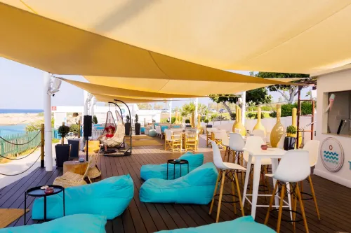 Cavo Maris Beach Hotel Общественные зоны Photos