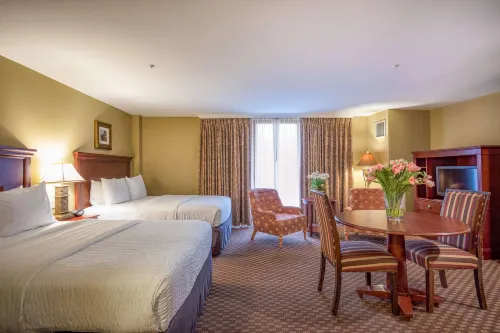 Clarion Collection Hotel Arlington Court Suites Featured Photos