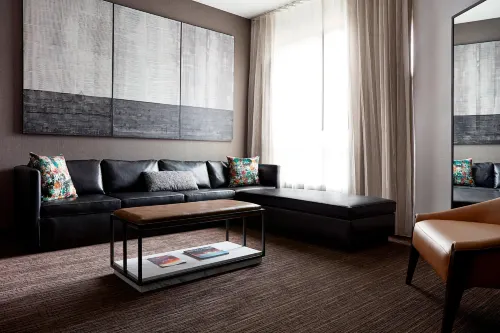 New York Marriott at The Brooklyn Bridge Featured Photos