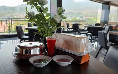 Cahaya Villa Hotel Garut Makanan Photos