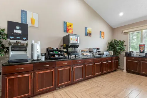 Best Western University Inn Dining Photos