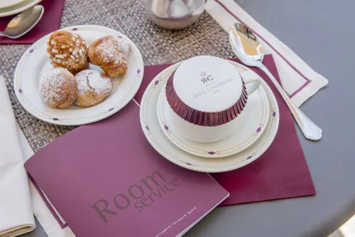 Hotel Royal Continental Ristorazione Photos