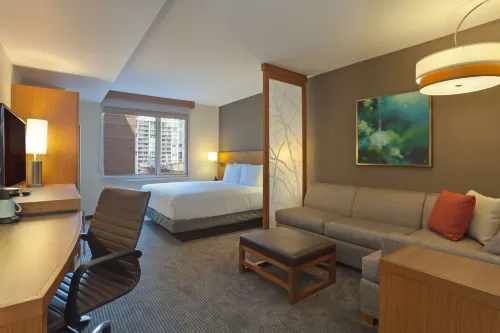 Hyatt Place Chicago River North Featured Photos