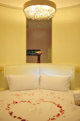 Wellborn Luxury Hotel Photos