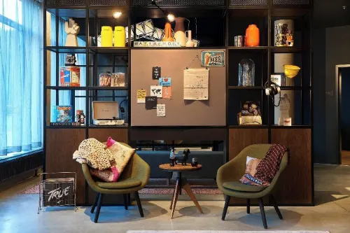 Moxy Essen City À proximité de l'hôtel Photos