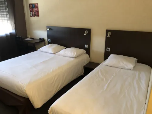 Adonis Lyon Est Hôtel Artys Rooms Photos