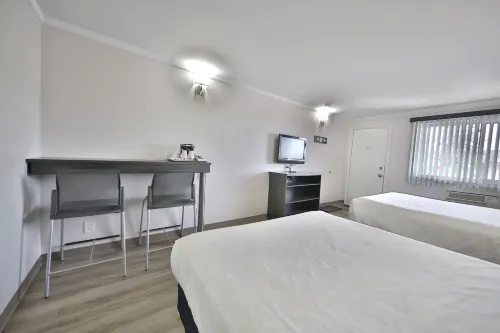 Motel Newstar Laval Rooms Photos