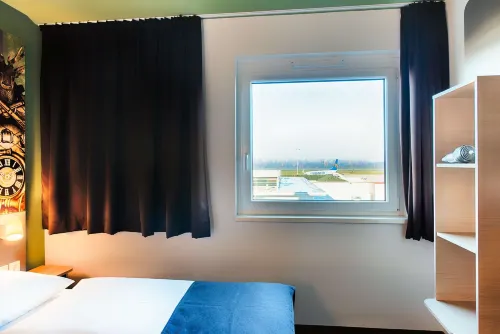 B&B HOTEL Baden-Airpark Photos